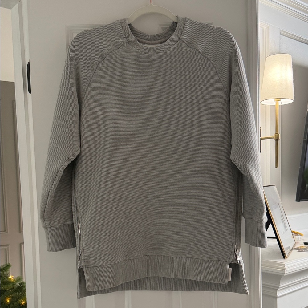 Varley Gray Women's Sweater - image 1